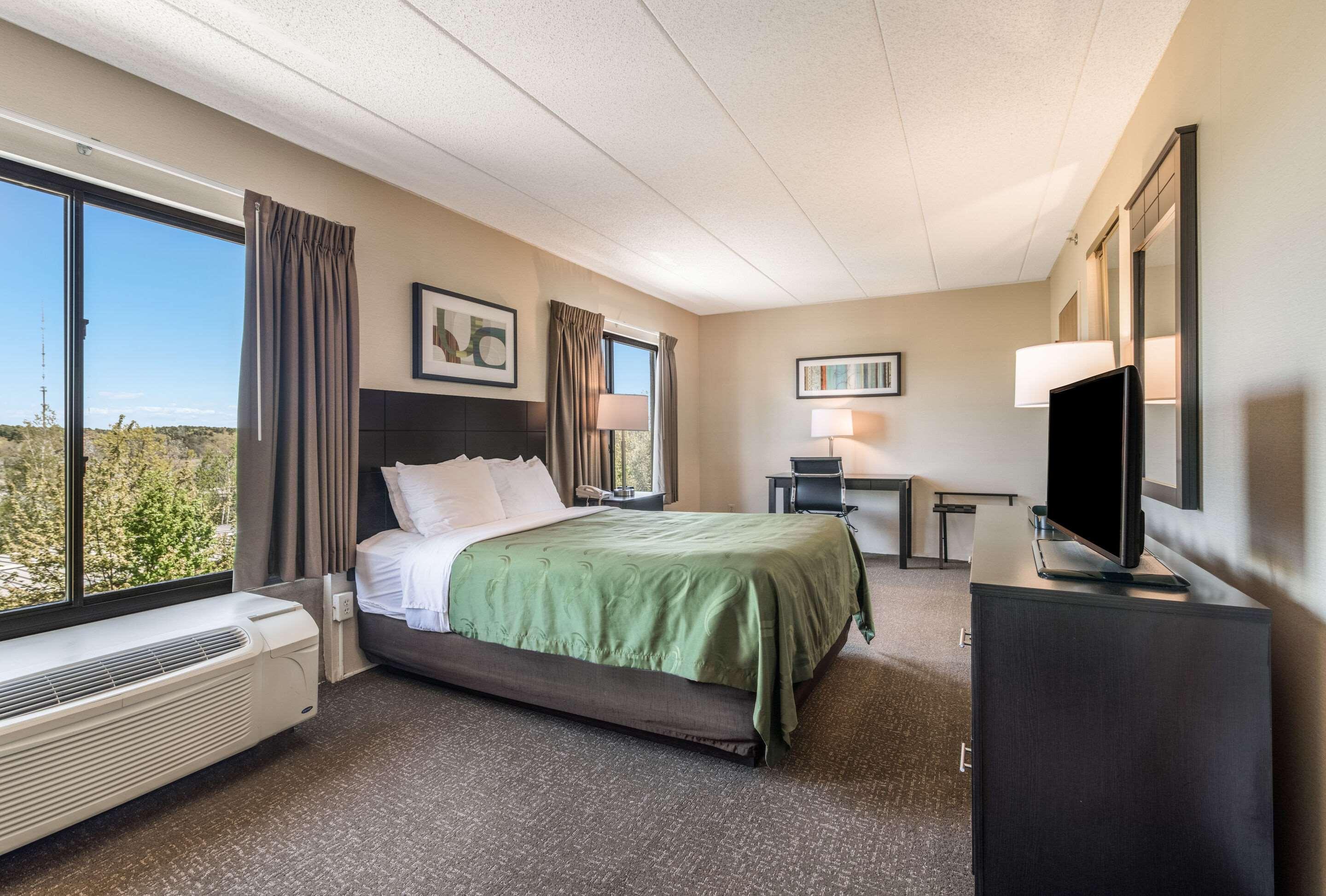 Quality Inn Портсмут Экстерьер фото