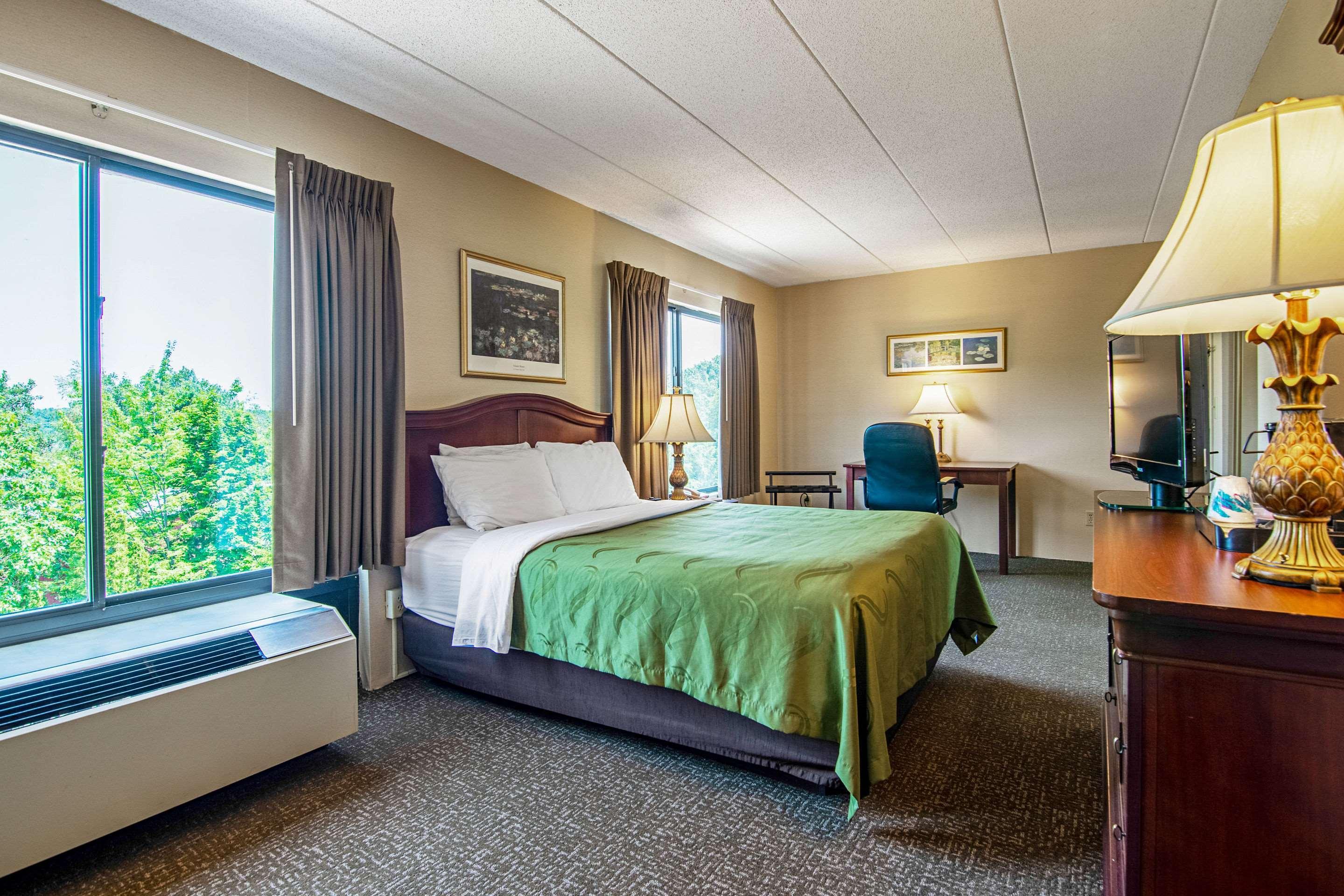 Quality Inn Портсмут Экстерьер фото