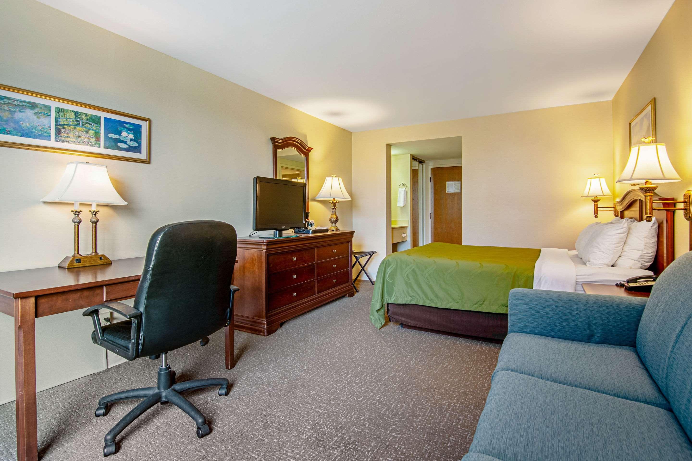 Quality Inn Портсмут Экстерьер фото