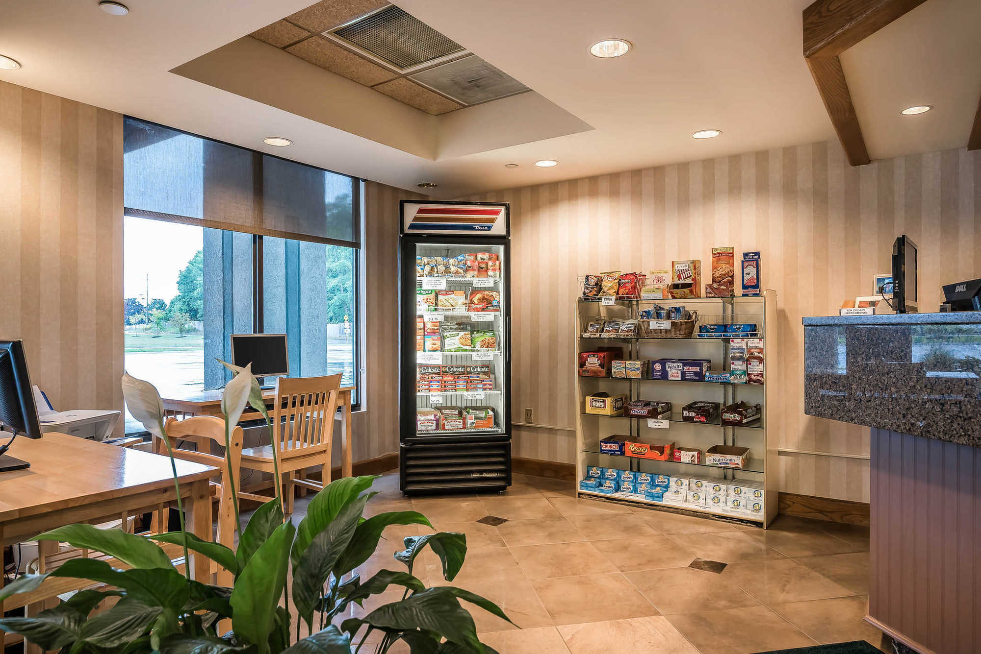 Quality Inn Портсмут Интерьер фото